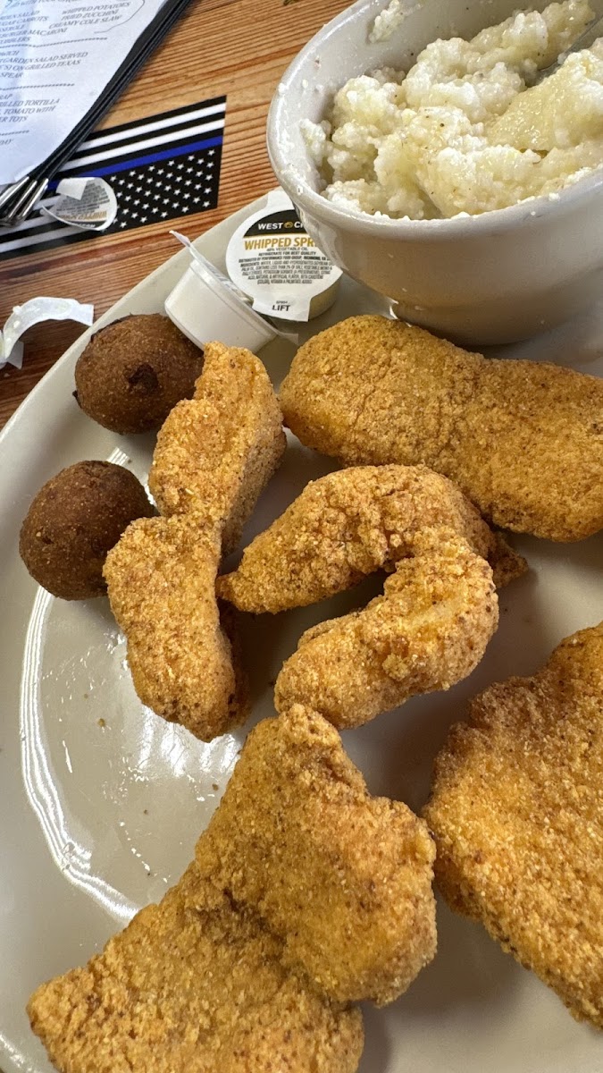 Lil-Tex Restaurant-8